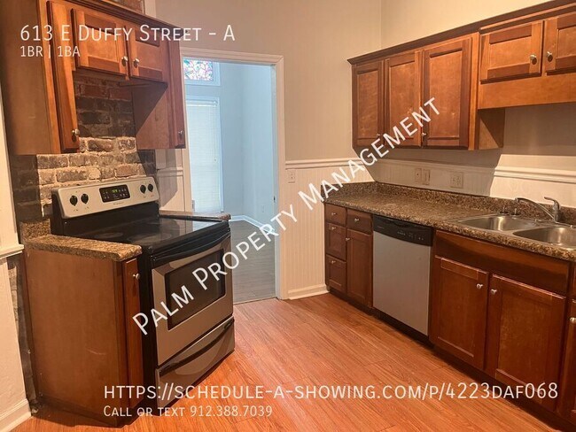 Building Photo - 613 E Duffy St