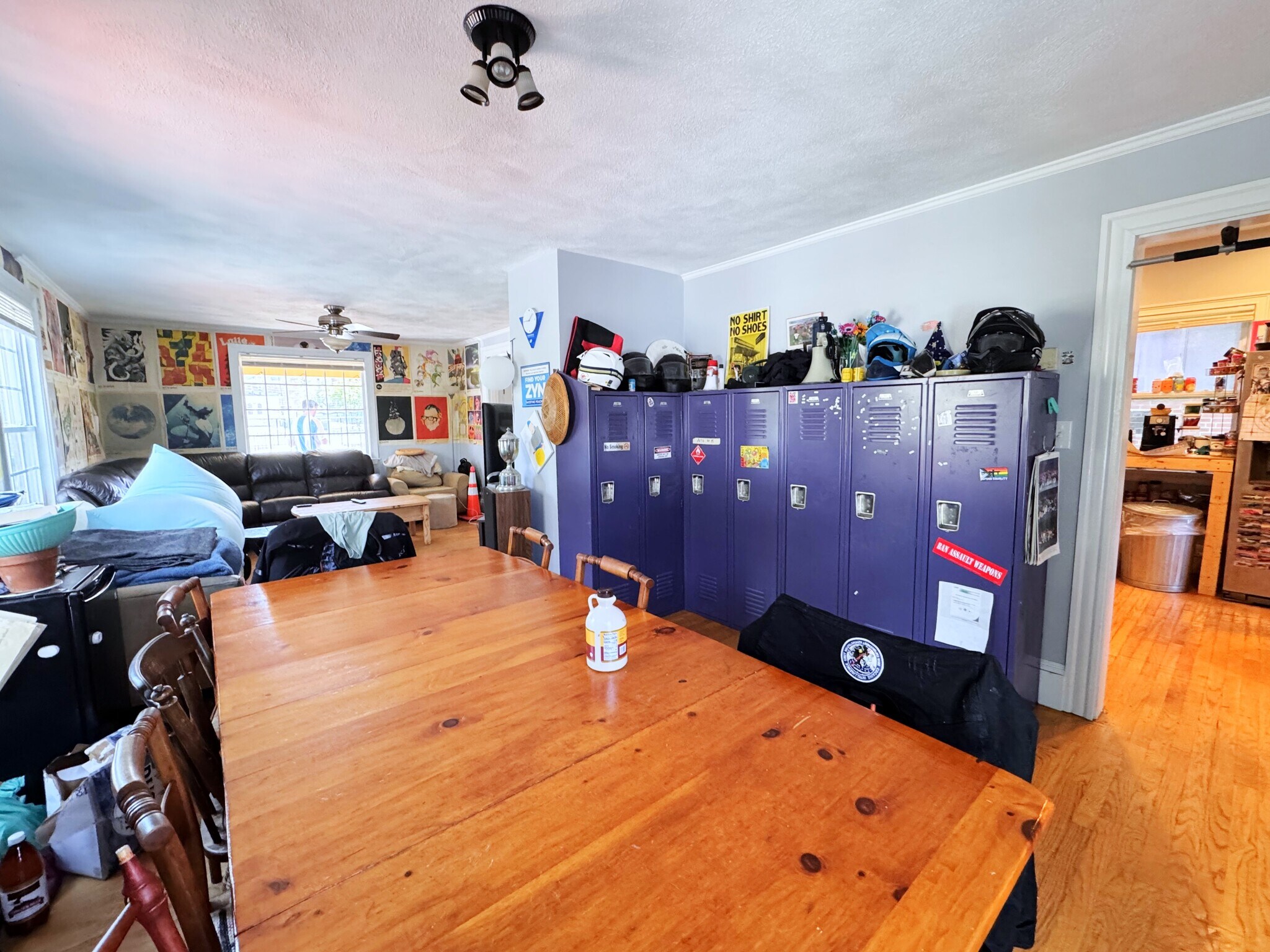 Building Photo - 34 Brentwood St