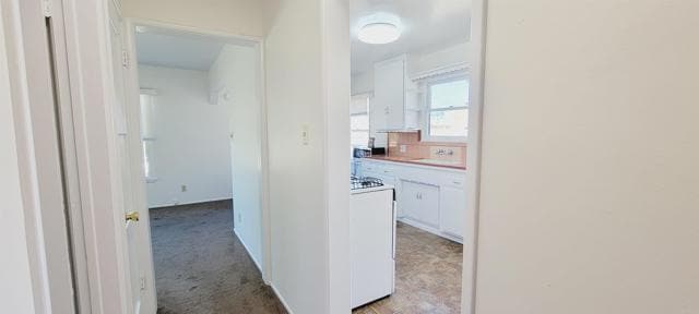 Building Photo - 16911 Glenetta Way