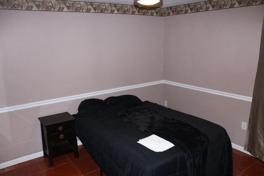 Building Photo - 9 Gerard Ct