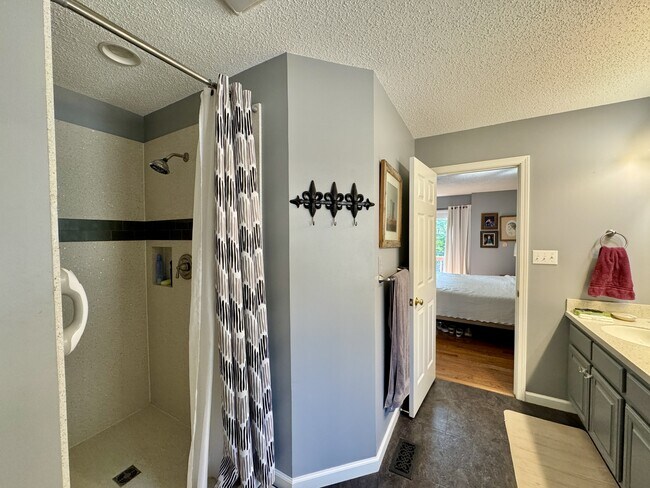 Building Photo - 116 Agoli Way