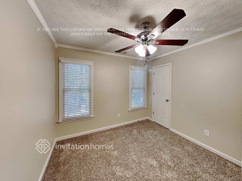 Building Photo - 3241 St Claire Ct