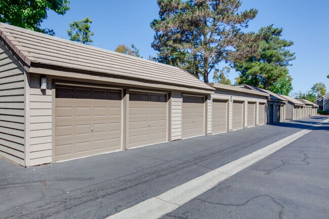 Building Photo - 1075 Shadowridge Dr