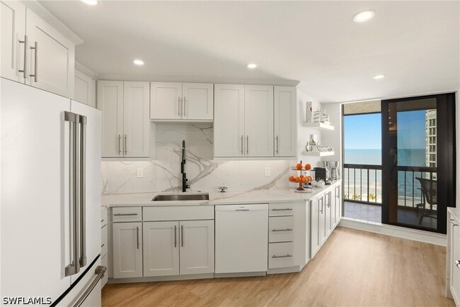 Building Photo - 4551 Gulf Shore Blvd N