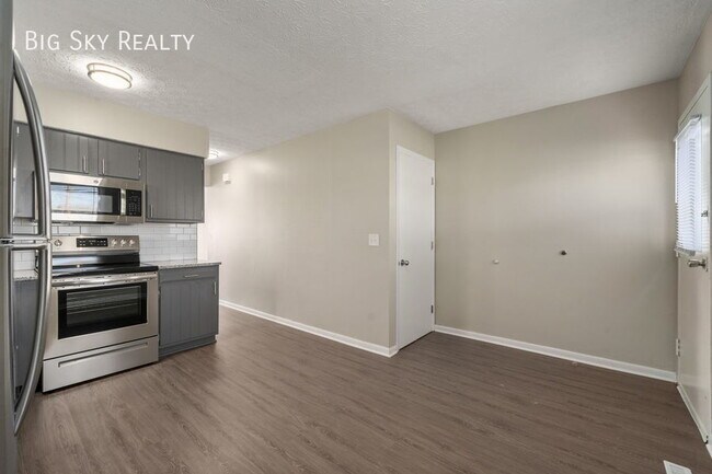 Building Photo - 110 North St