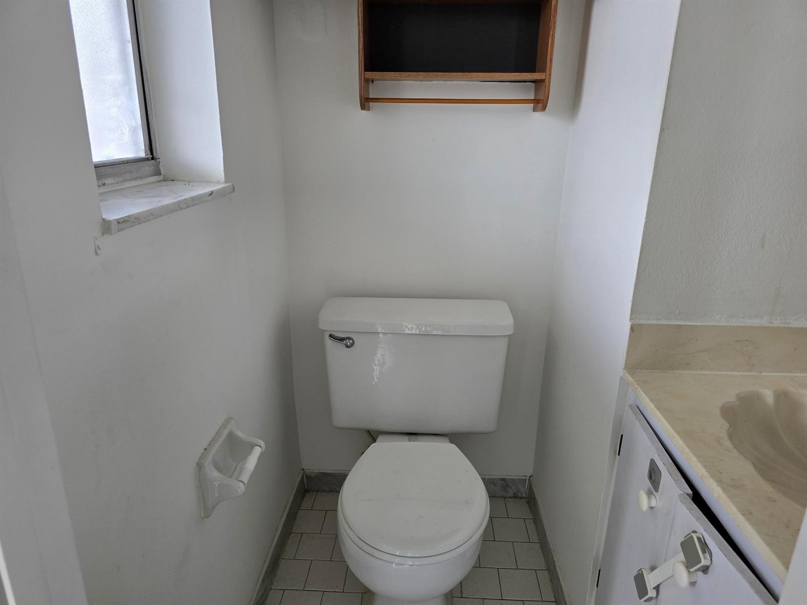Building Photo - 8060 Colony Cir N