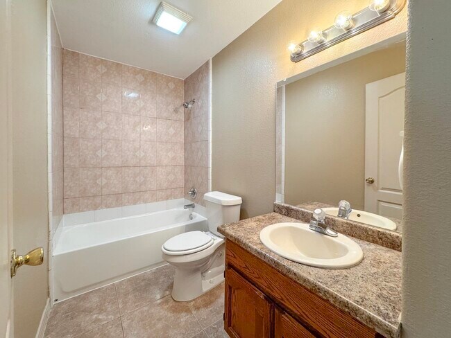 Building Photo - 4248 Dorel Dr