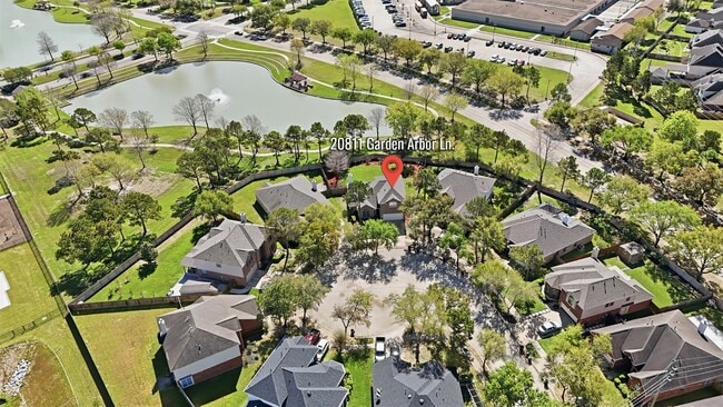 Building Photo - 20811 Garden Arbor Ln