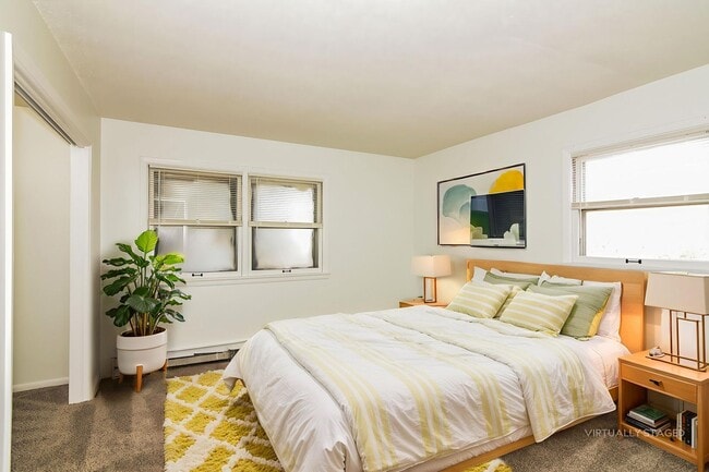 Building Photo - 314 Knox Ave N