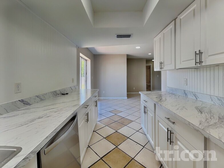 Building Photo - 5513 3rd Avenue Plaza W