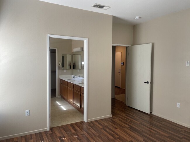 Building Photo - Long-term Rental