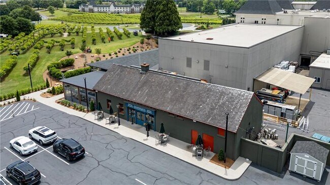 Building Photo - 5861 Yoshino Cherry Ln NE