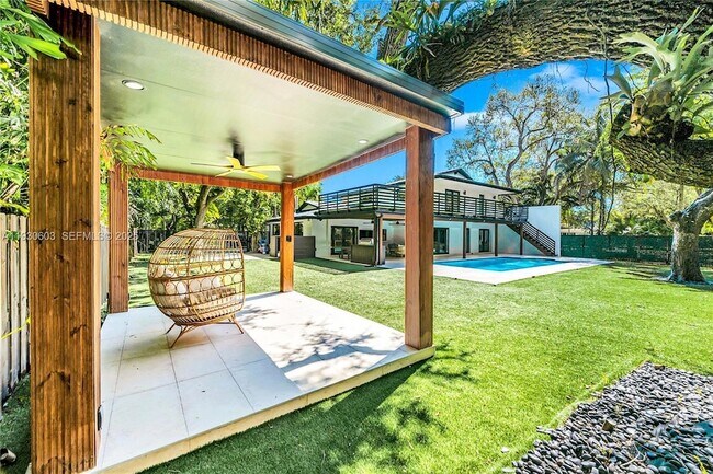 Building Photo - 11340 SW 74th Ct