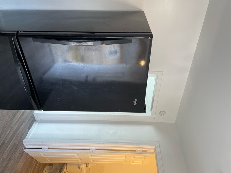 Building Photo - 1129 Huron St