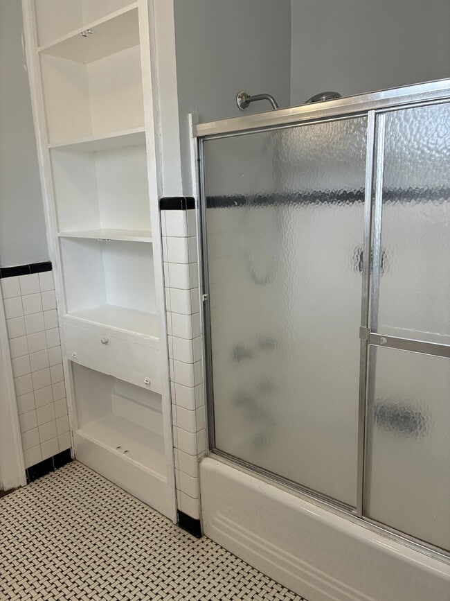 Building Photo - 3348 N Pitt St