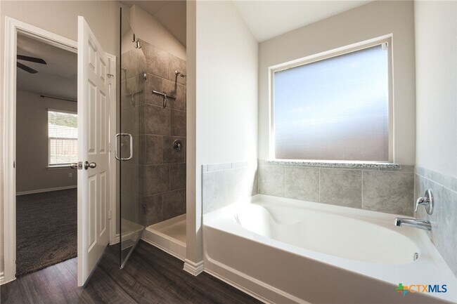 Building Photo - 118 Ayla Marie Dr