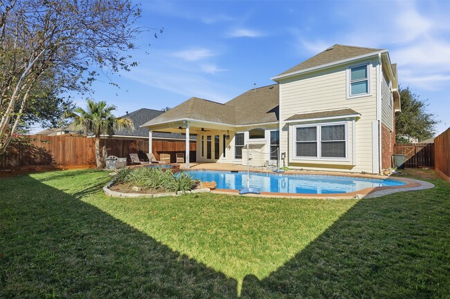 Building Photo - 10358 Grandbrook Dr