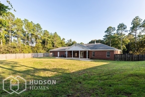 Building Photo - NOW AVAILABLE! 6102 Holloway Rd, Baker, FL...