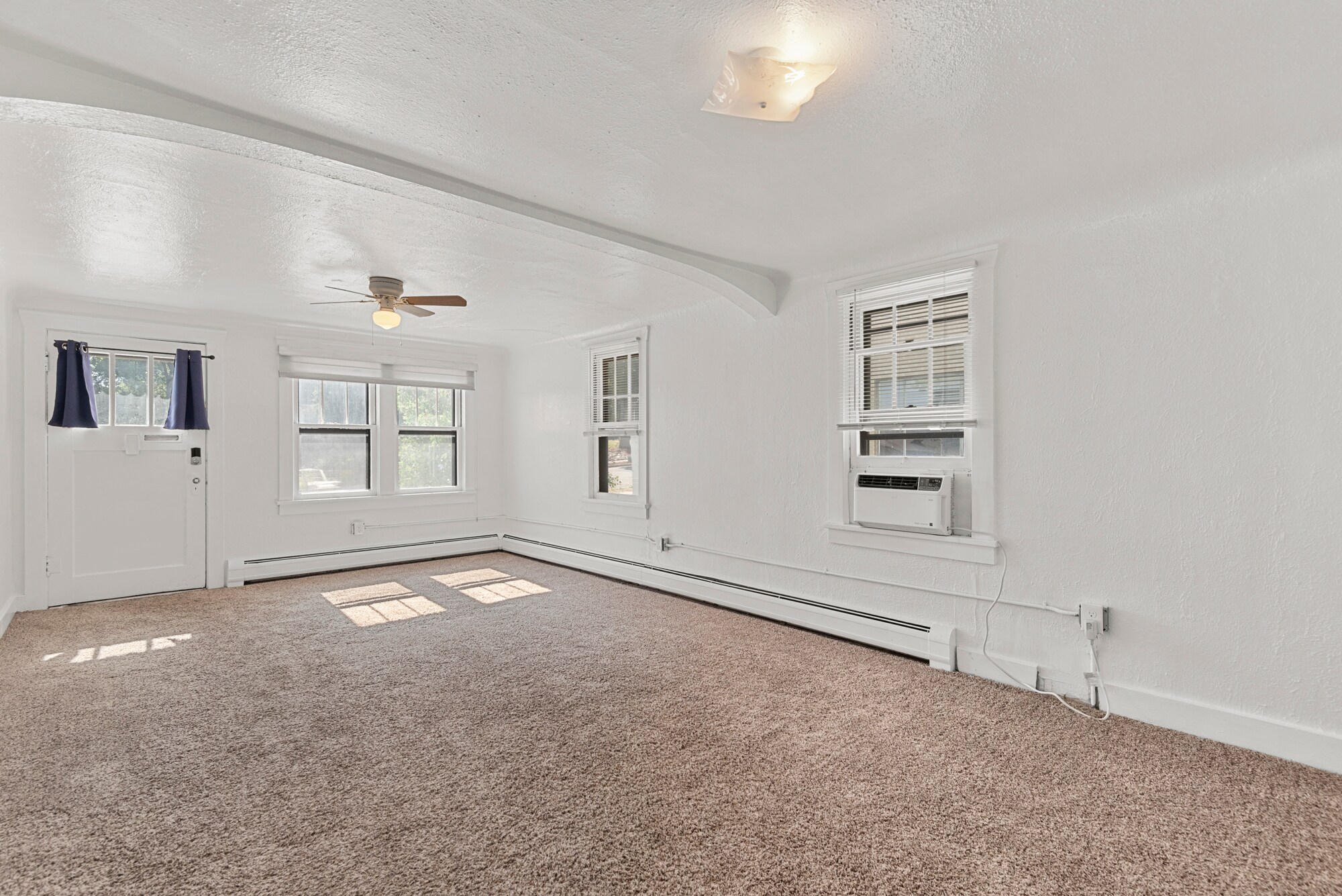 Building Photo - 3555 S Bannock St