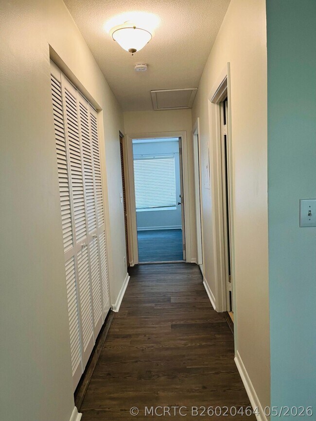 Building Photo - 815 Boynton Beach Blvd