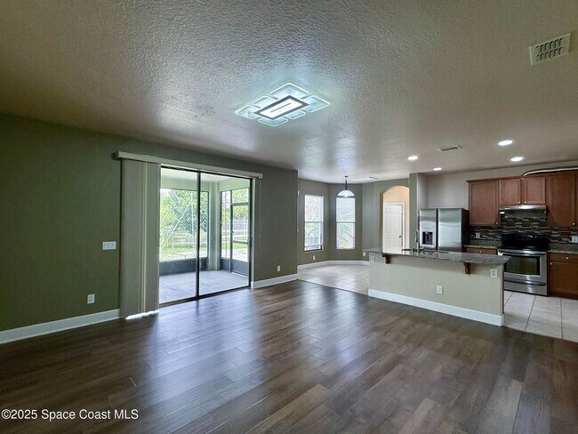 Building Photo - 4020 Millicent Cir
