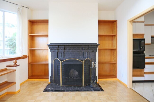 Building Photo - 1269 3rd Ave