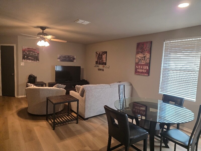 Building Photo - 12817 Cowper Dr