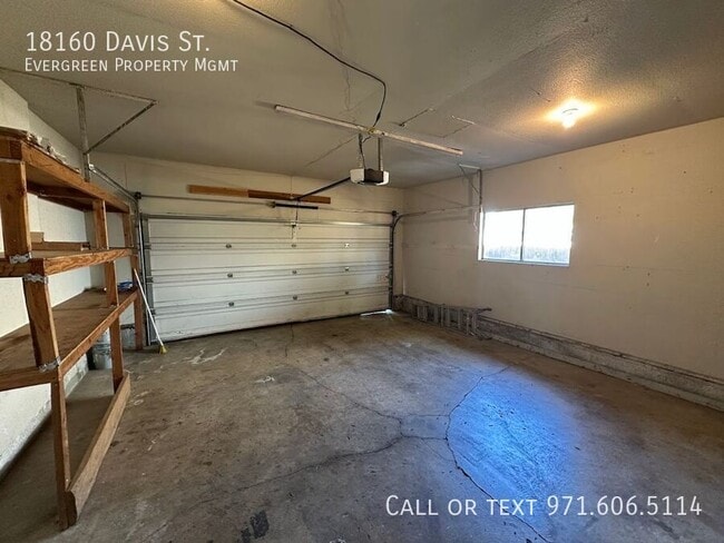 Building Photo - 18160 Davis St