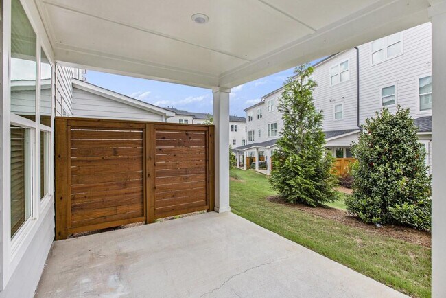 Building Photo - 1247 Winterhaven Dr