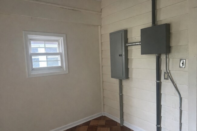 Building Photo - 2502 Blair Blvd