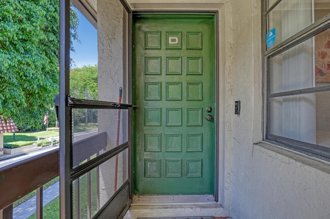 Building Photo - 21662 Arriba Real