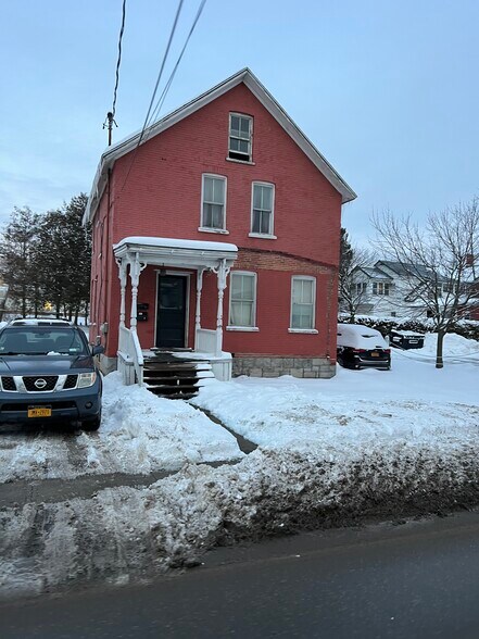 Primary Photo - 5093 S Catherine St
