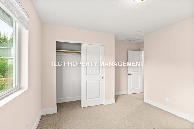 Building Photo - Gorgeous Home for Rent