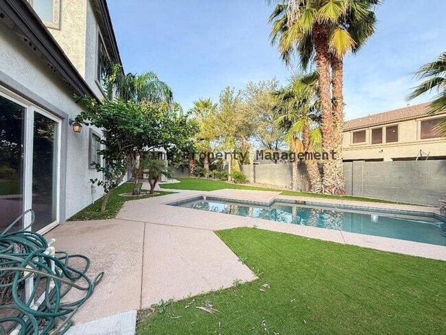 Building Photo - 19716 E Thornton Rd