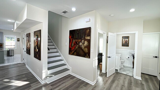 Building Photo - 2813 Mead Rd