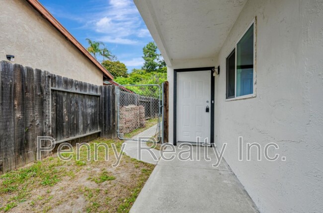 Building Photo - 6046 Reo Pl