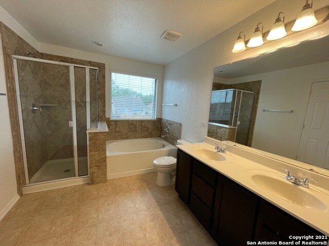 Building Photo - 3707 Villa Rey