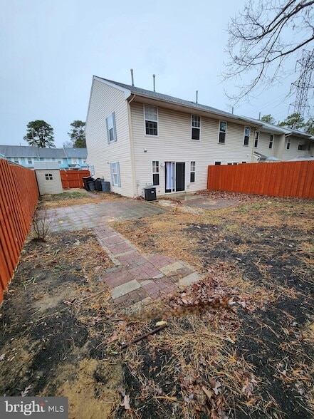 Building Photo - 91 Grant Ln