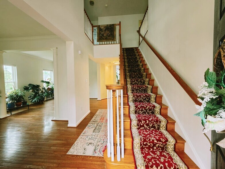 Building Photo - 17204 Sumac Ct