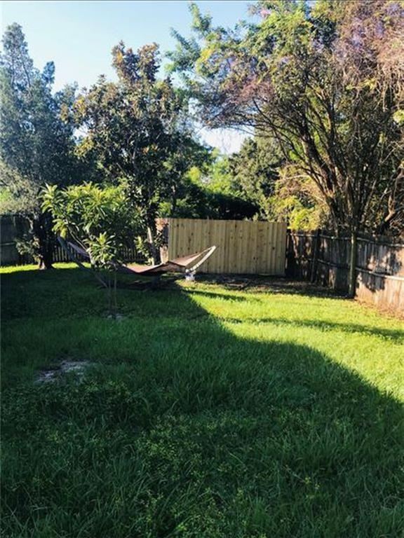 Building Photo - 10327 Oleander Dr