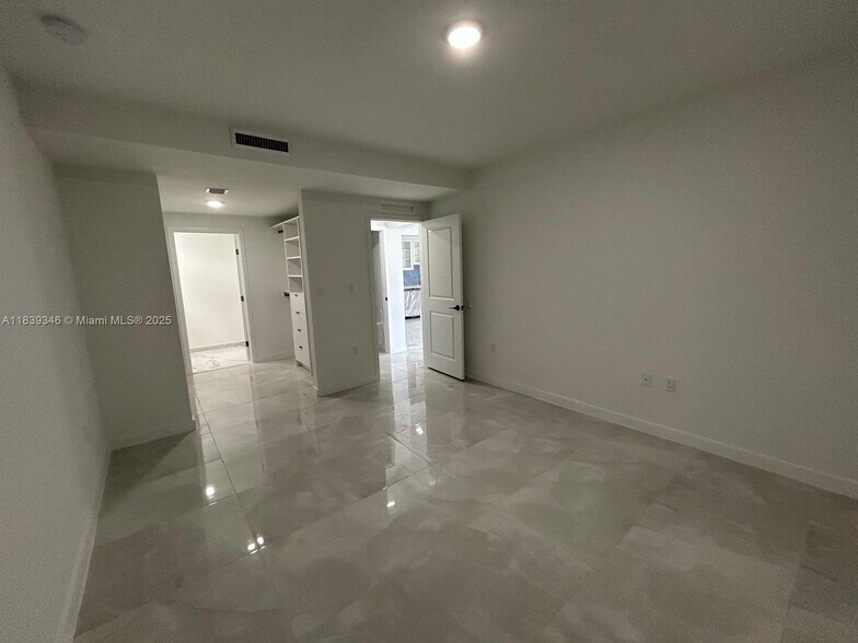 Building Photo - 14624 SW 261st Ter