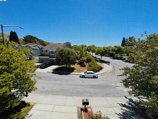 Building Photo - 122 Lynx Ct