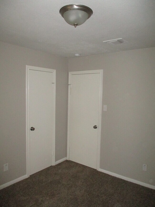 Building Photo - 3423 Abinger Ln