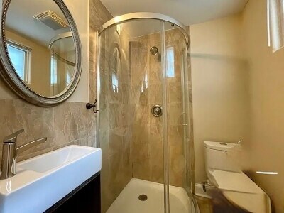 Building Photo - 2541 W Logan Blvd