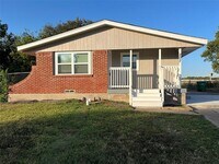 Building Photo - 207 Wilmer Heights Dr