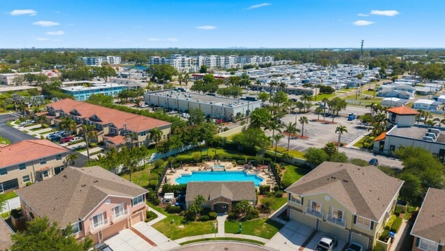 Building Photo - 595 52nd Ave N