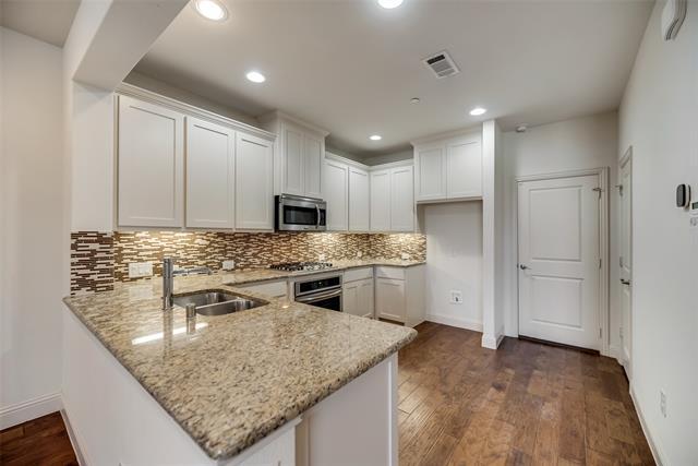 Building Photo - 7401 Chief Spotted Tail Dr