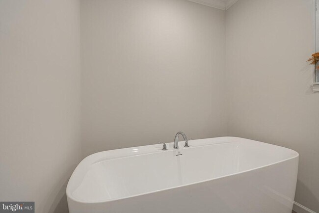 Building Photo - 307 Larkspur Rd