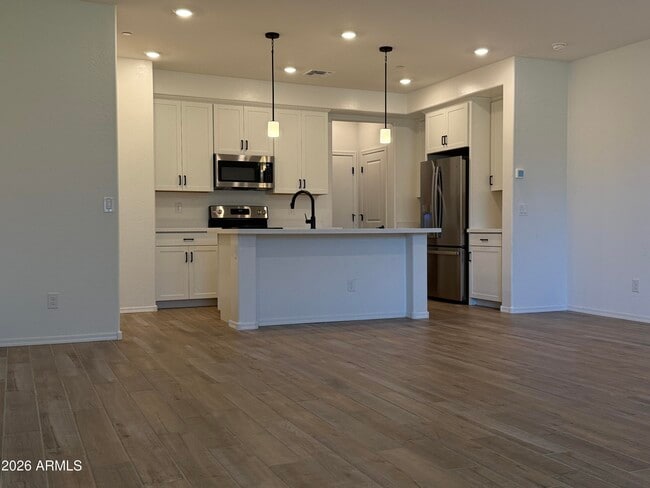 Building Photo - 2628 S Voyager Dr