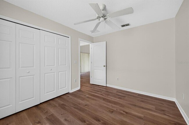 Building Photo - 839 Sandy Ridge Dr